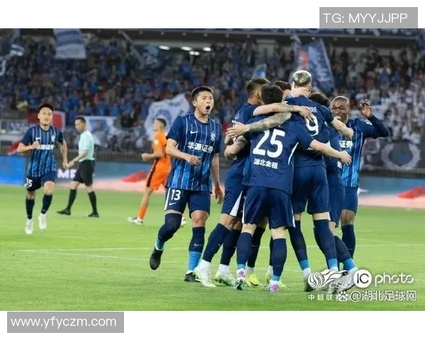 武汉足球队在全国耐力排行榜中荣登第4名展现强大体能实力